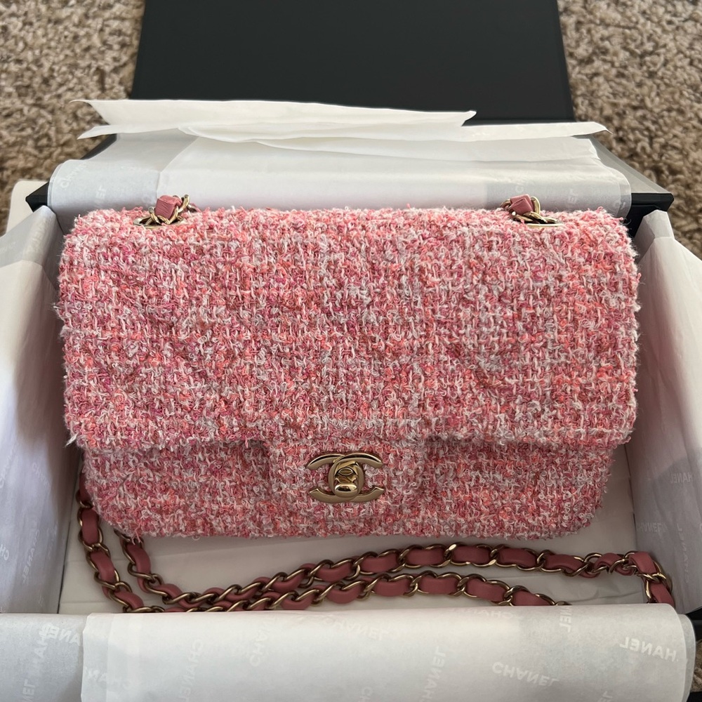 Chanel mini flap